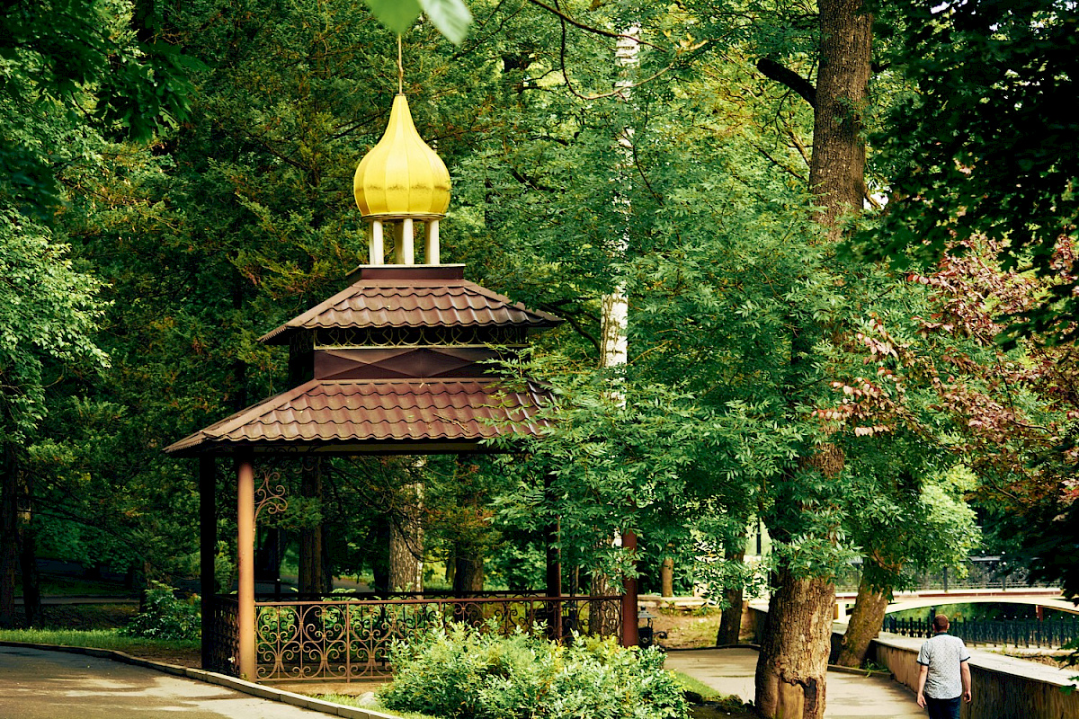 Беседка и &laquo;Хрустальный источник&raquo; &mdash; фото 4